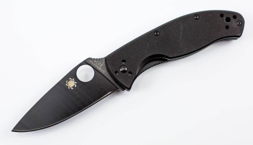 2140 Spyderco Tenacious
